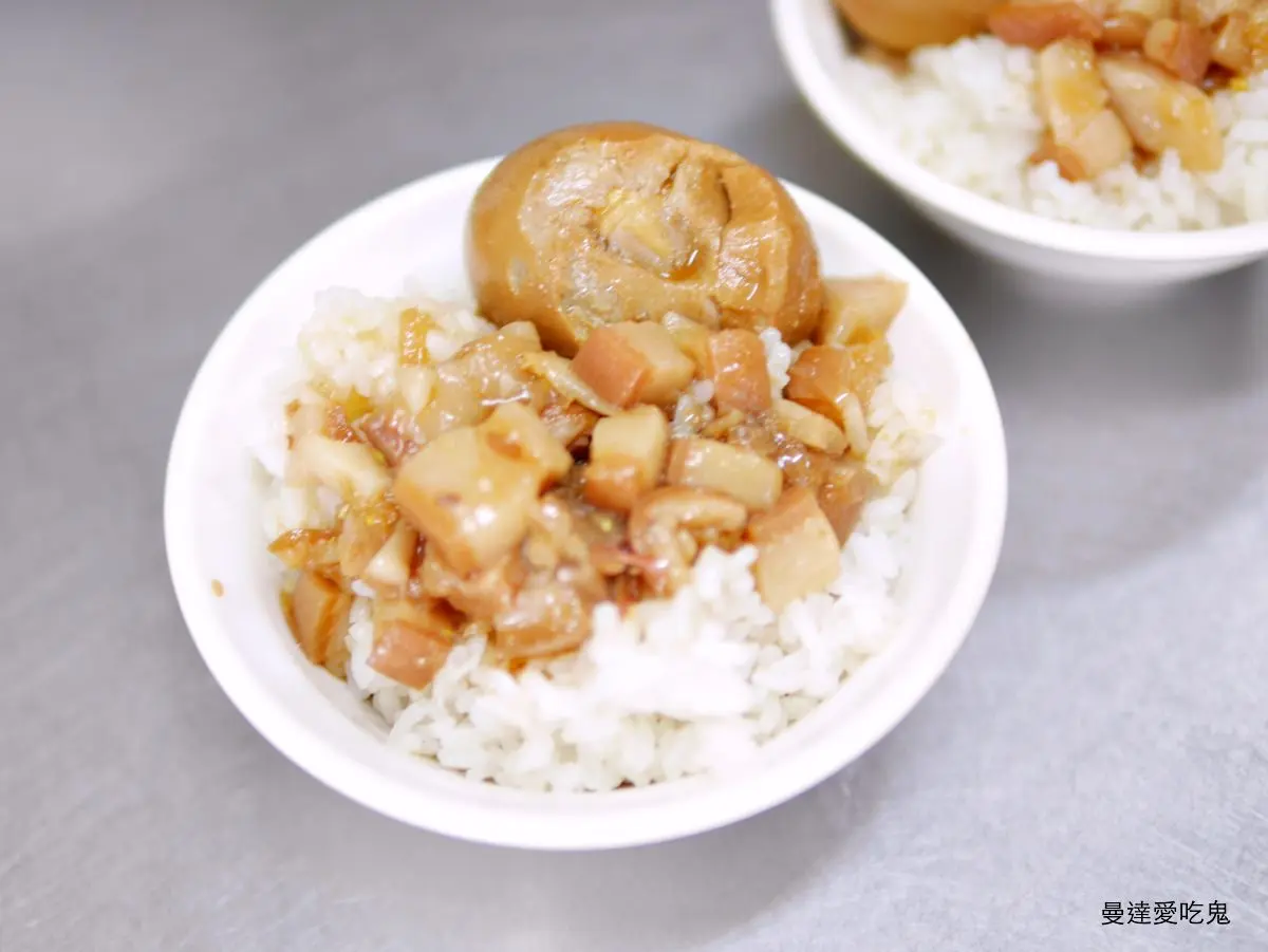 肉燥飯、滷蛋無限吃到飽!台南「佛心牛肉湯」在地人推爆,好評超過1200則 肉燥飯、滷蛋無限吃到飽!台南「佛心牛肉湯」在地人推爆,好評超過1200則
