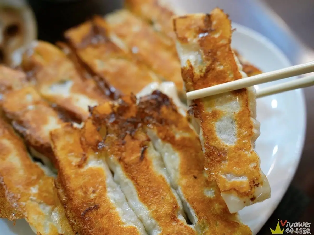 步行10分內!士林站5網推美食:蔣友柏最愛鍋貼、熟客拿鍋子裝、小菜免費加 步行10分內!士林站5網推美食:蔣友柏最愛鍋貼、熟客拿鍋子裝、小菜免費加