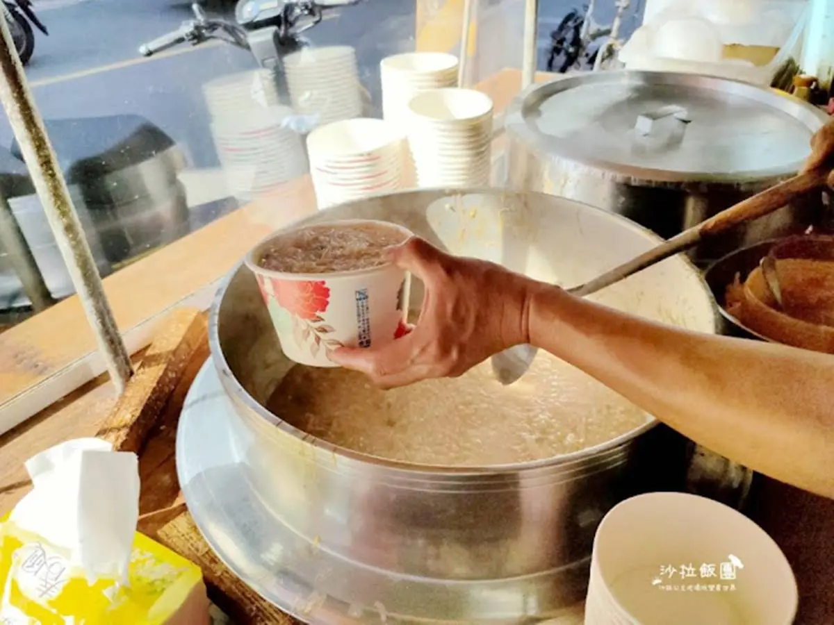 步行10分內!士林站5網推美食:蔣友柏最愛鍋貼、熟客拿鍋子裝、小菜免費加 步行10分內!士林站5網推美食:蔣友柏最愛鍋貼、熟客拿鍋子裝、小菜免費加