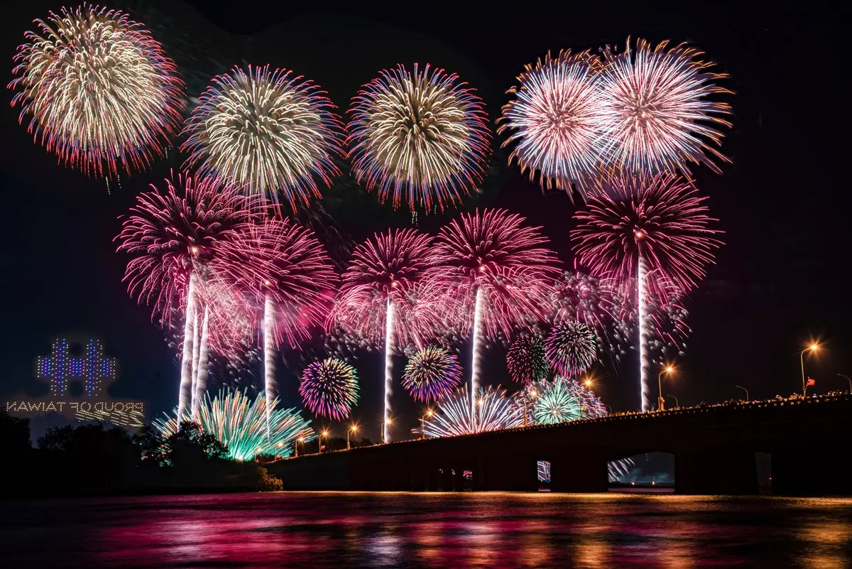 明起驟降10度!東北季風報到變濕涼,國慶連假天氣、全台雨區一次看 明起驟降10度!東北季風報到變濕涼,國慶連假天氣、全台雨區一次看