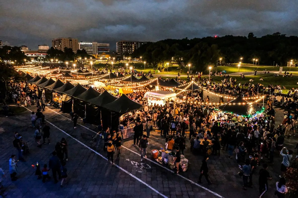 「最狂萬聖市集」２天快閃花博！11台餐車＋50間美食，怒嗑豬腦湯、惡靈漢堡