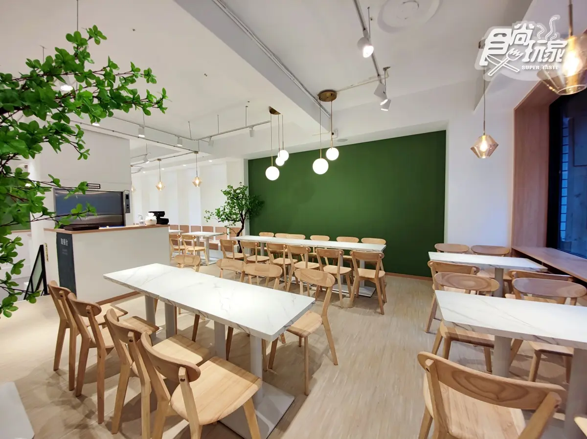 食尚玩家APP獨家好康！網美雪花冰插旗西門町，新品紫米紅豆湯買一送一
