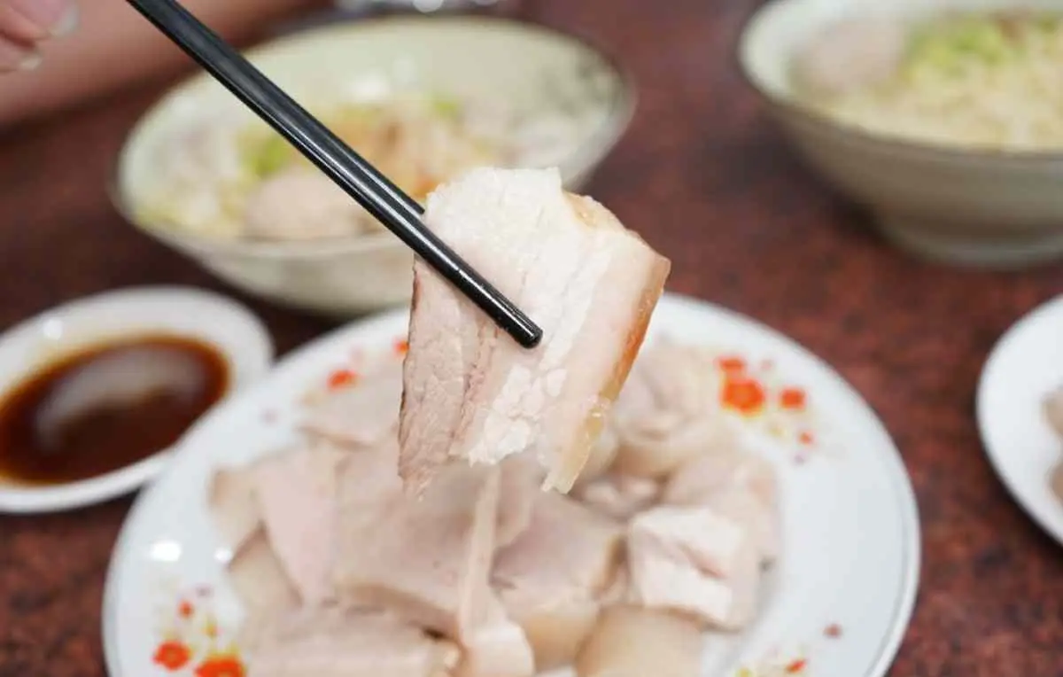 摃丸之王壘球大「摃丸筋」!新竹老店「隱藏美食」內行才知,切片Q彈有嚼勁 摃丸之王壘球大「摃丸筋」!新竹老店「隱藏美食」內行才知,切片Q彈有嚼勁