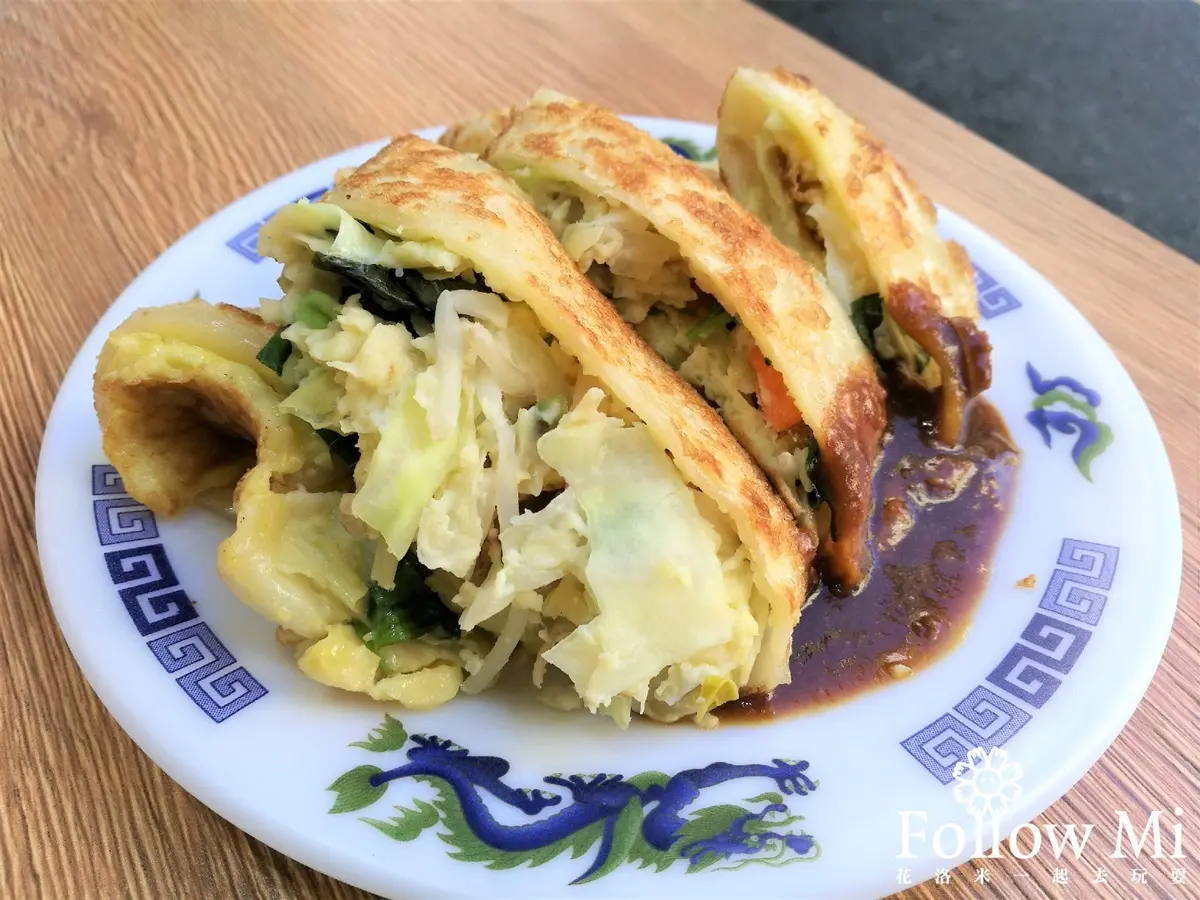暴紅到日本！台北「排隊早餐店」蛋餅餡料多到滿出來，先搶現炸整盒獅子頭