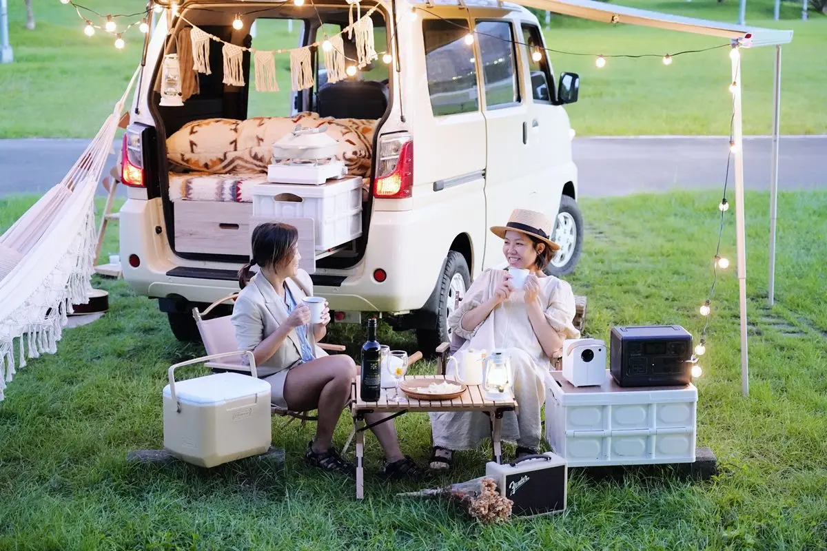 會移動的網美飯店!超狂露營車20多樣配件可用,韓國鍋具、日本餐具全都款便便 會移動的網美飯店!超狂露營車20多樣配件可用,韓國鍋具、日本餐具全都款便便
