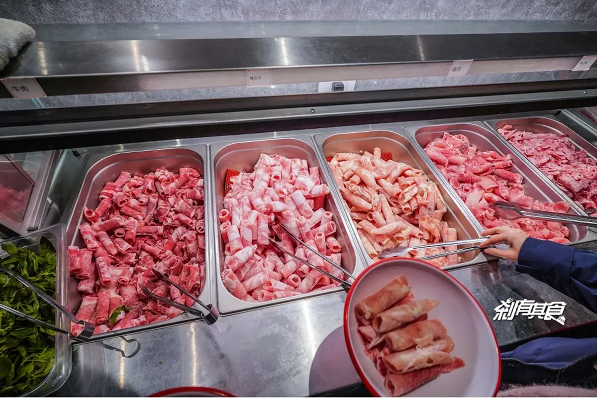 大胃王福音!「蒙古烤肉+酸菜白肉鍋」吃到飽僅328元,滷肉飯、霜淇淋無限吃 大胃王福音!「蒙古烤肉+酸菜白肉鍋」吃到飽僅328元,滷肉飯、霜淇淋無限吃