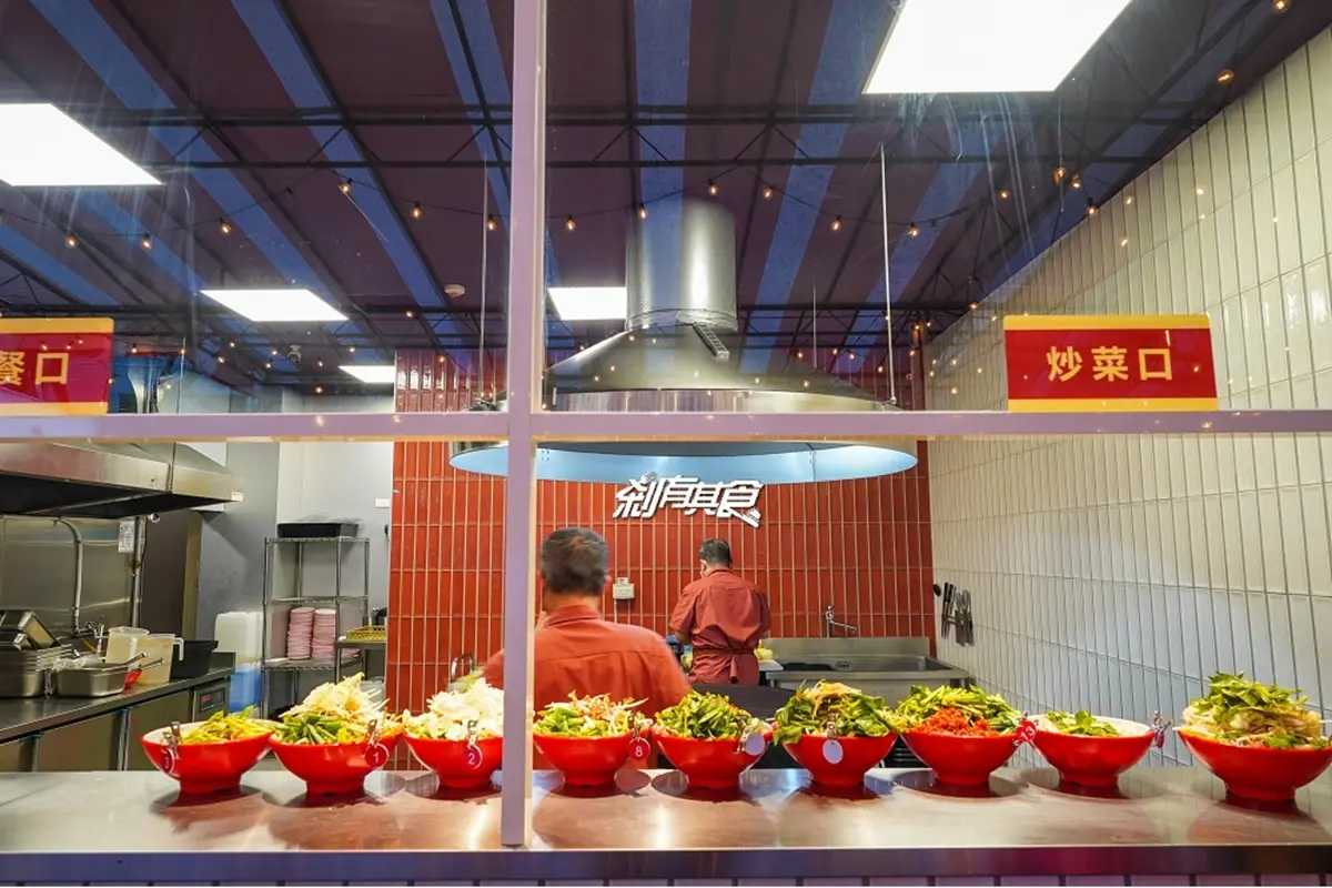 大胃王福音!「蒙古烤肉+酸菜白肉鍋」吃到飽僅328元,滷肉飯、霜淇淋無限吃 大胃王福音!「蒙古烤肉+酸菜白肉鍋」吃到飽僅328元,滷肉飯、霜淇淋無限吃