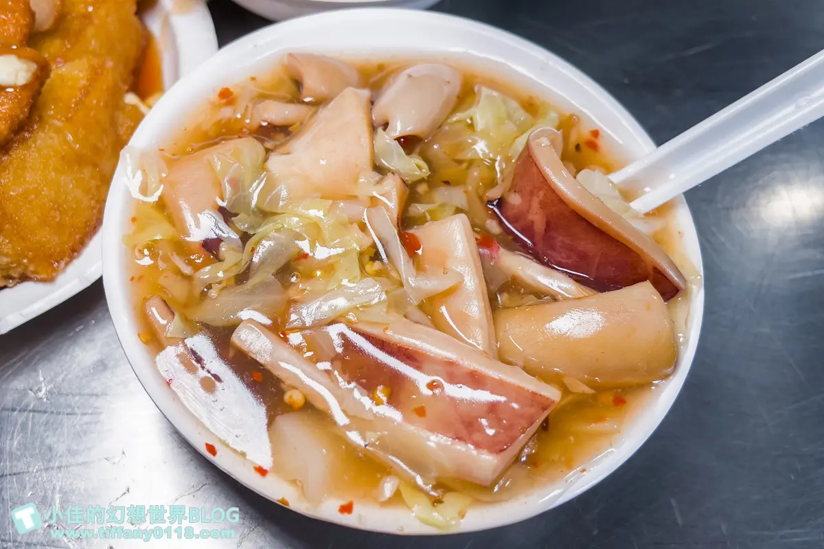 新北耶誕城開吃！板橋５家銅板小吃：滿料魷魚羹、戴帽子米糕、爆餡車輪餅
