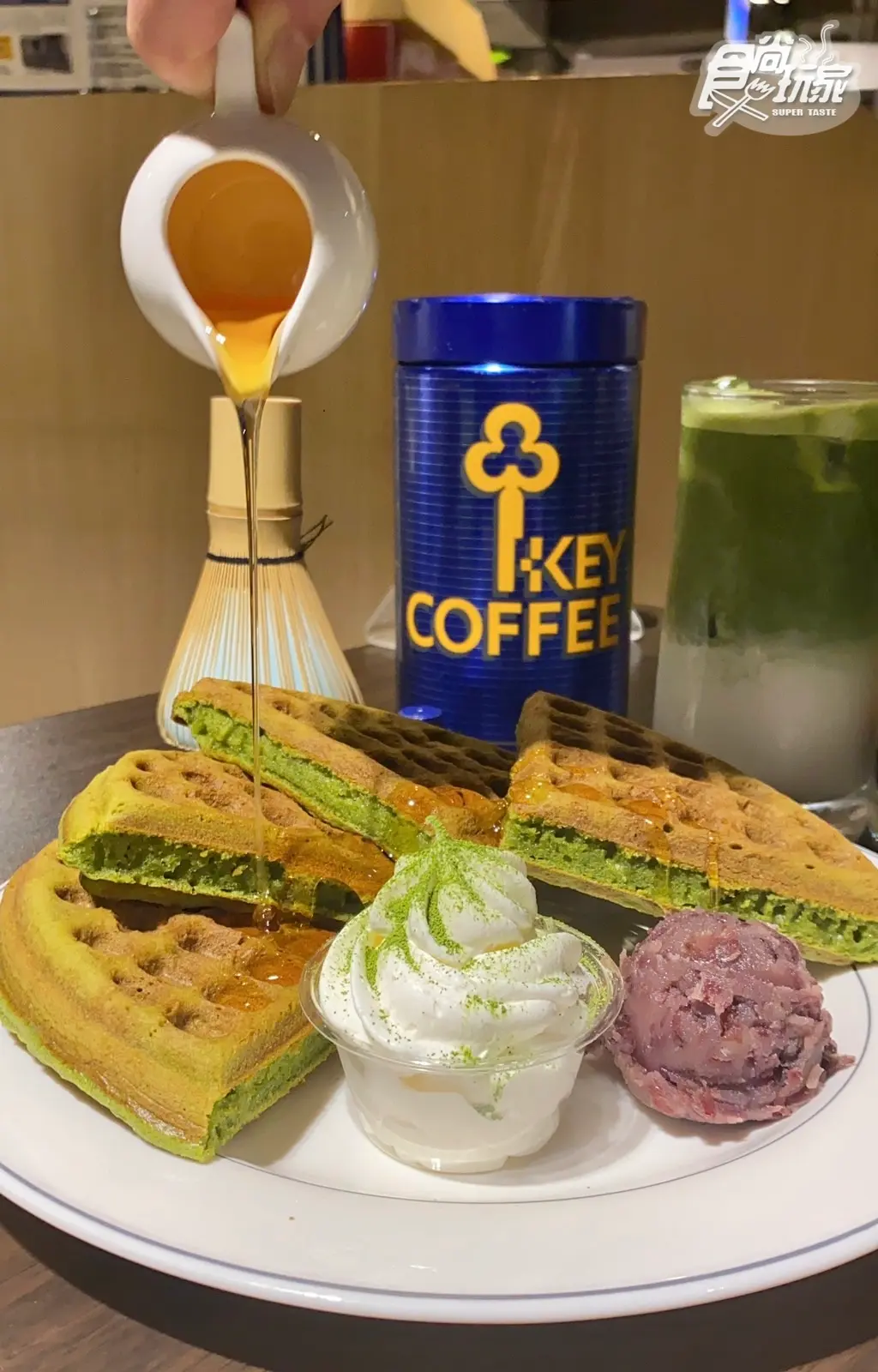 抹茶人天堂!一〇八抹茶茶廊最強聯名,大爆漿「咖啡歐蕾抹茶大判燒」快吃 抹茶人天堂!一〇八抹茶茶廊最強聯名,大爆漿「咖啡歐蕾抹茶大判燒」快吃