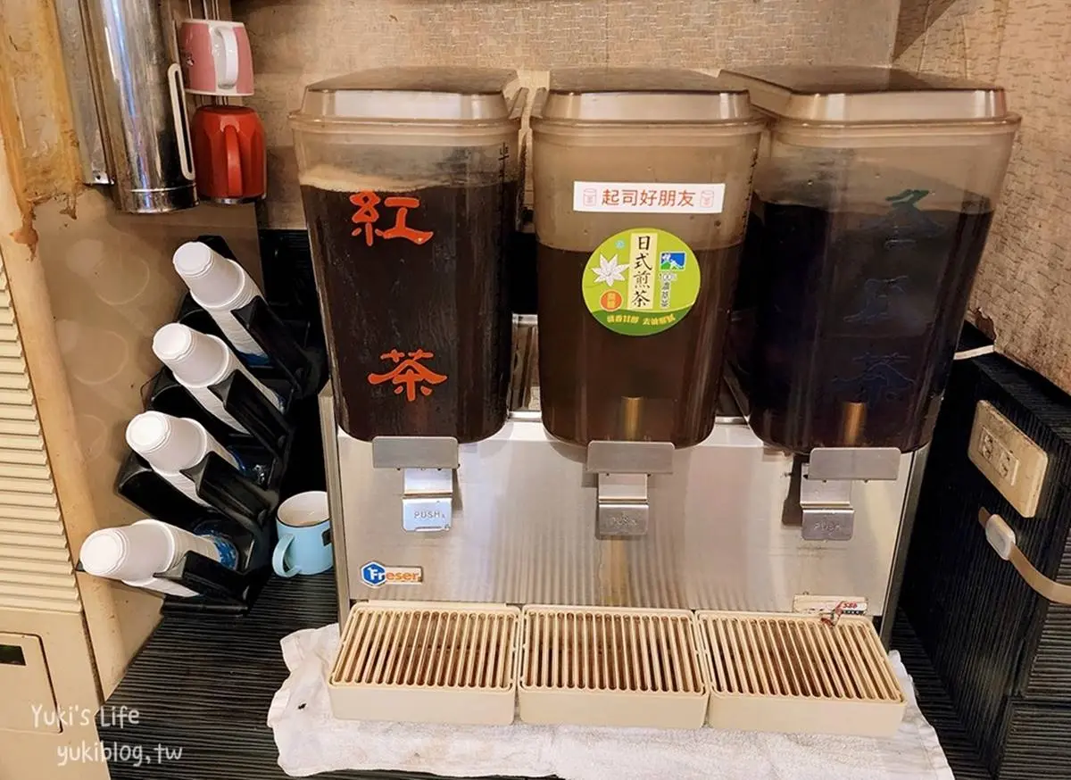 加湯加麵不用錢！樹林「老字號牛排館」開店前就排隊，炙燒起司鋪滿太邪惡