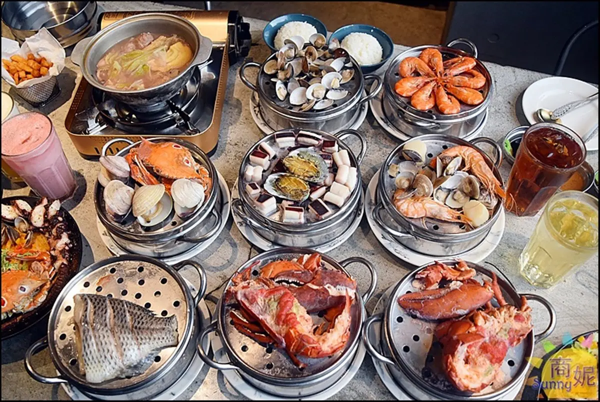 老闆不計成本啦！６家好評爆量系美食：紅蟳痛風粥、101海鮮塔、鮭魚卵瀑布