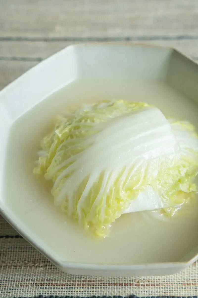 港台差很大的１道菜！港式餐廳必點「奶白色魚湯」，台灣人：魚肉去哪了？