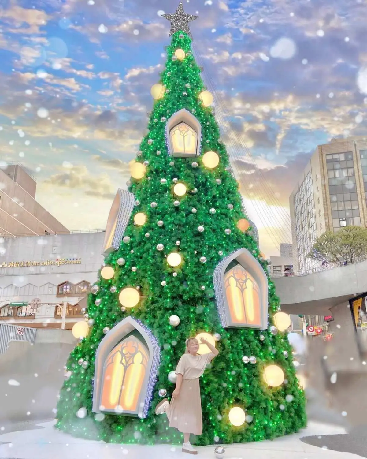 台北也有耶誕城！５打卡路線拍爆北歐耶誕樹、星海隧道，集章換限量餐袋組
