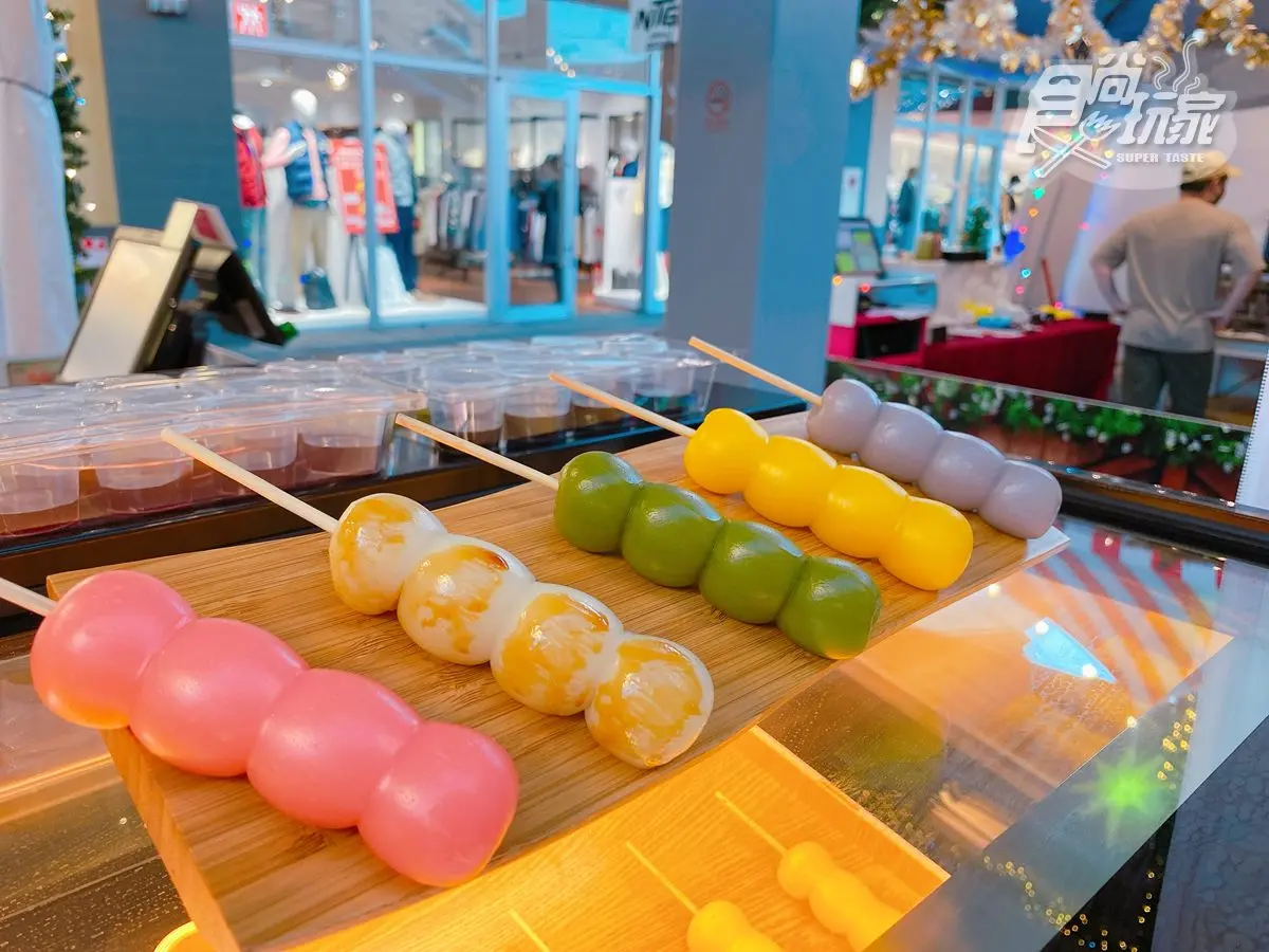全台最大Outlet耶誕市集！1.6公里光廊逛全台夯店，網紅奶酥、彩色糰子都有（中獎名單公布）