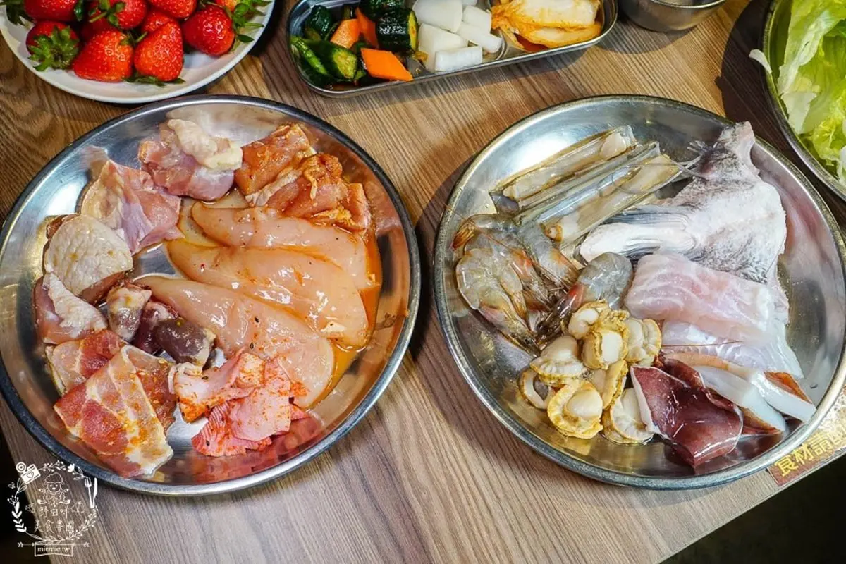吃到飽最低328元！火烤兩吃80種食材＋韓式料理無限吃，還能自煮海鮮痛風鍋