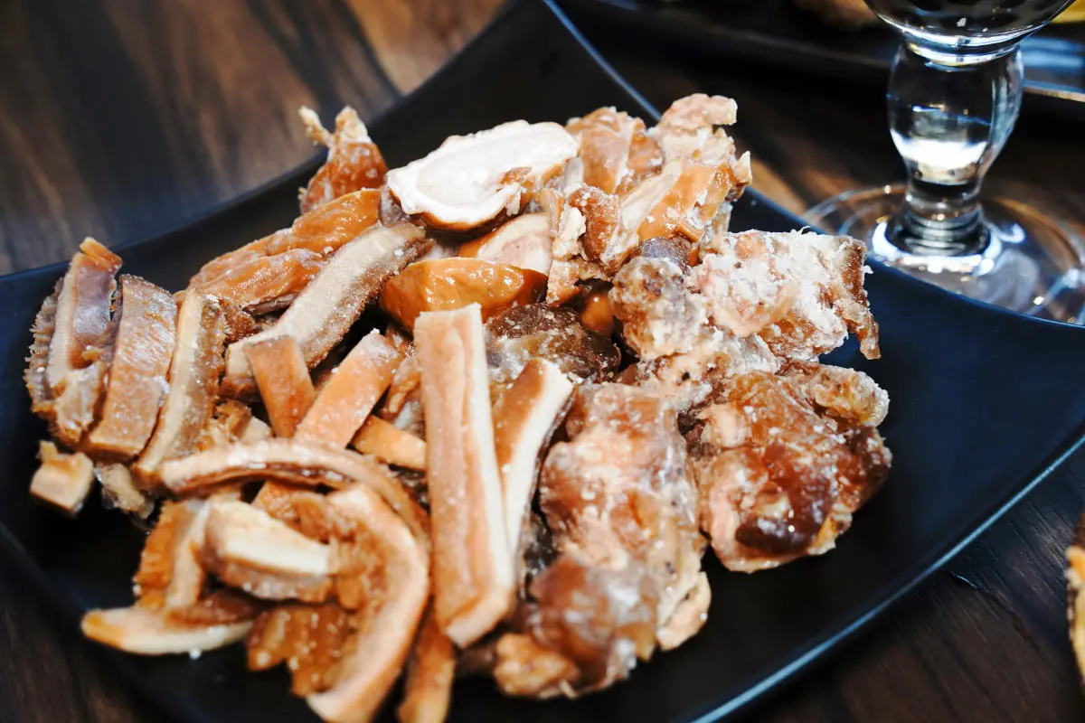 「麻辣鍋＋大湖草莓」599元吃到飽！自助吧60種食材無限嗑，加碼多款草莓甜點