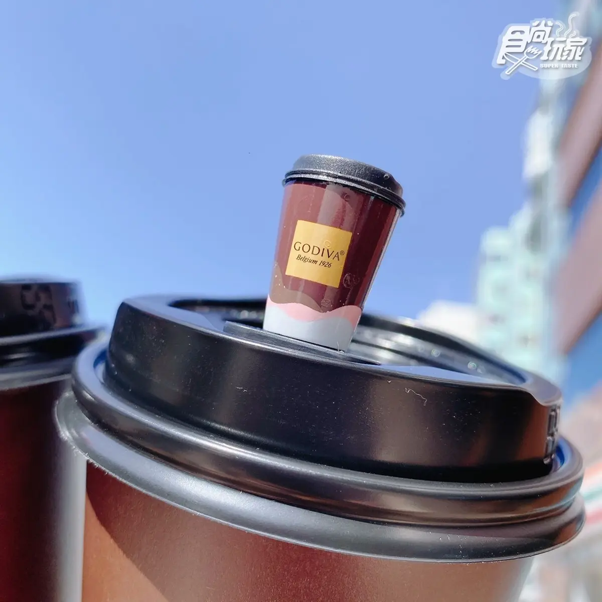 7-11「GODIVA粉紅鹽熱巧克力」來了！免費送超Q熱可可飲、粉紅小貨車杯塞
