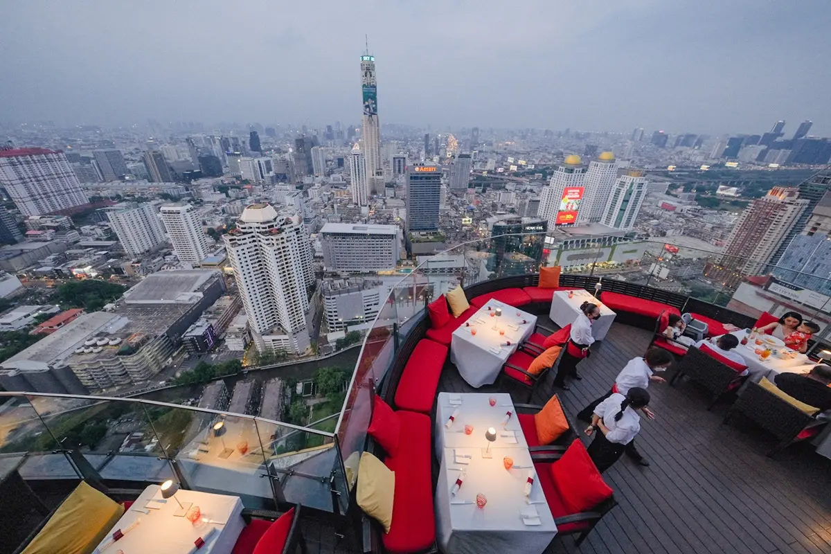 360度無死角夜景！曼谷絕美「高空酒吧」，必訪超隱密新亮點「巧克力洞窟」