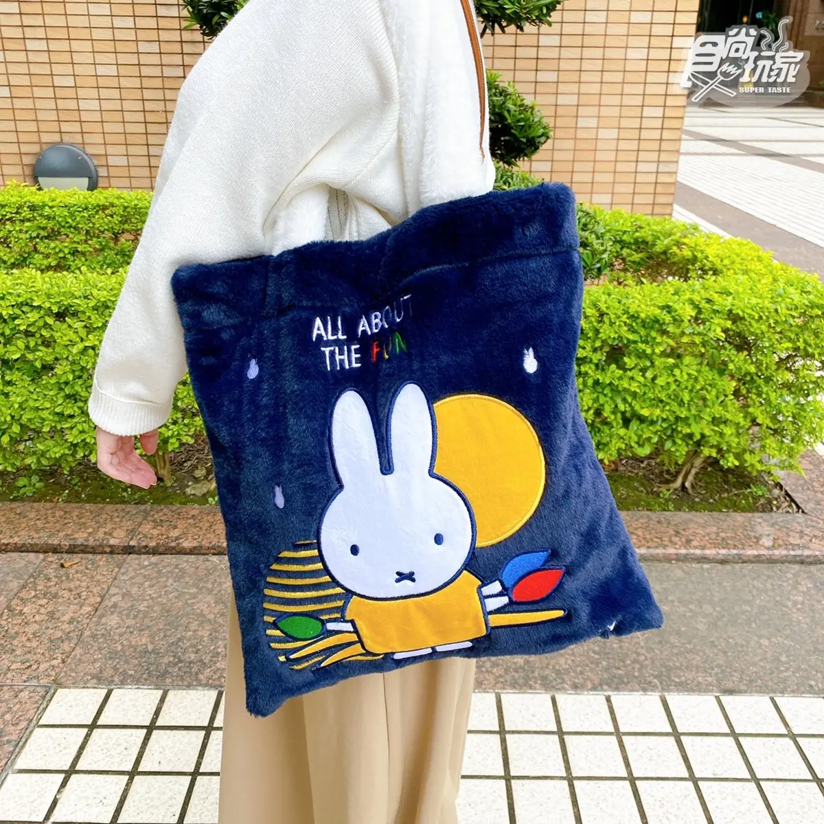 7-11「4大耶誕福袋」開箱!史努比、KITTY、米飛兔、咖波12款,再送咖啡買一送一 7-11「4大耶誕福袋」開箱!史努比、KITTY、米飛兔、咖波12款,再送咖啡買一送一