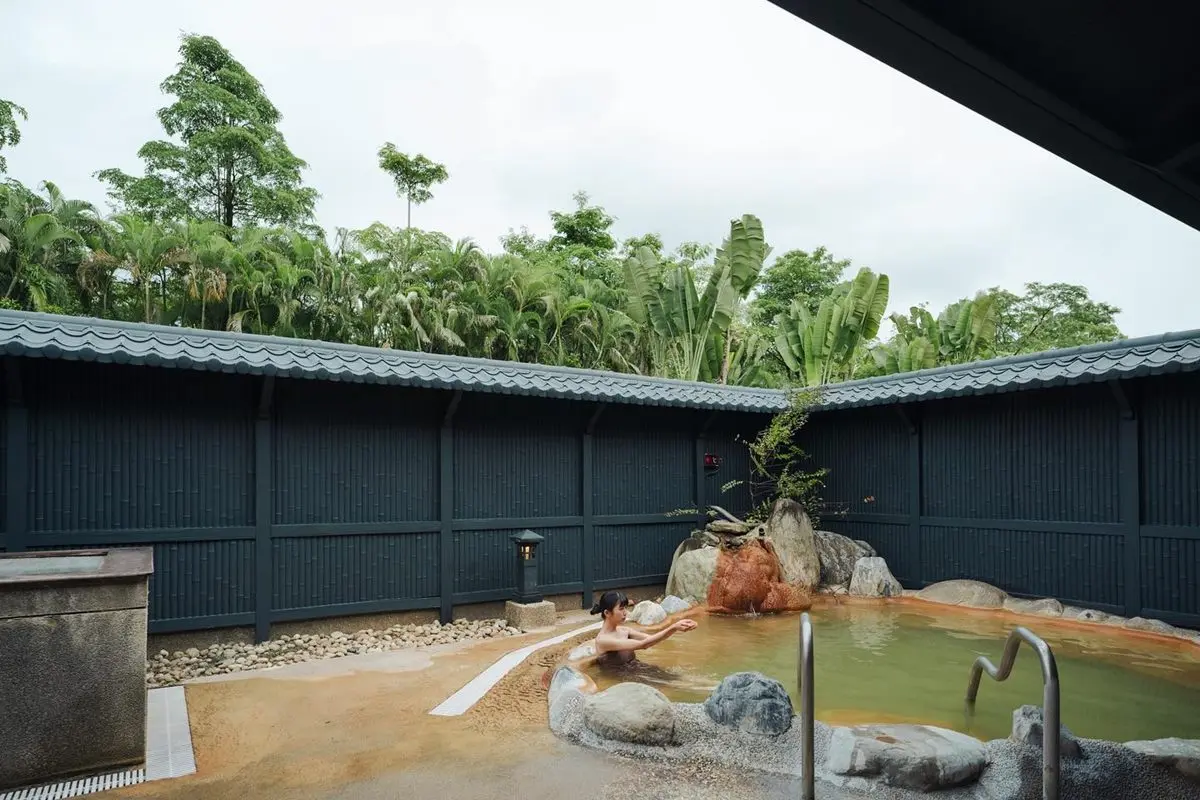 【新開店】國際慢城新開旅宿！必住挑高閣樓、浴缸房型，還有太魯閣溫泉可泡