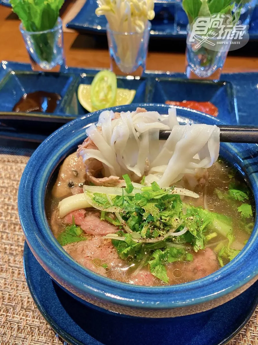 【新開店】韓國人避冬最愛!信義區大小超狂度假村,秒到會安古城吃越南河粉(中獎者公布) 【新開店】韓國人避冬最愛!信義區大小超狂度假村,秒到會安古城吃越南河粉(中獎者公布)