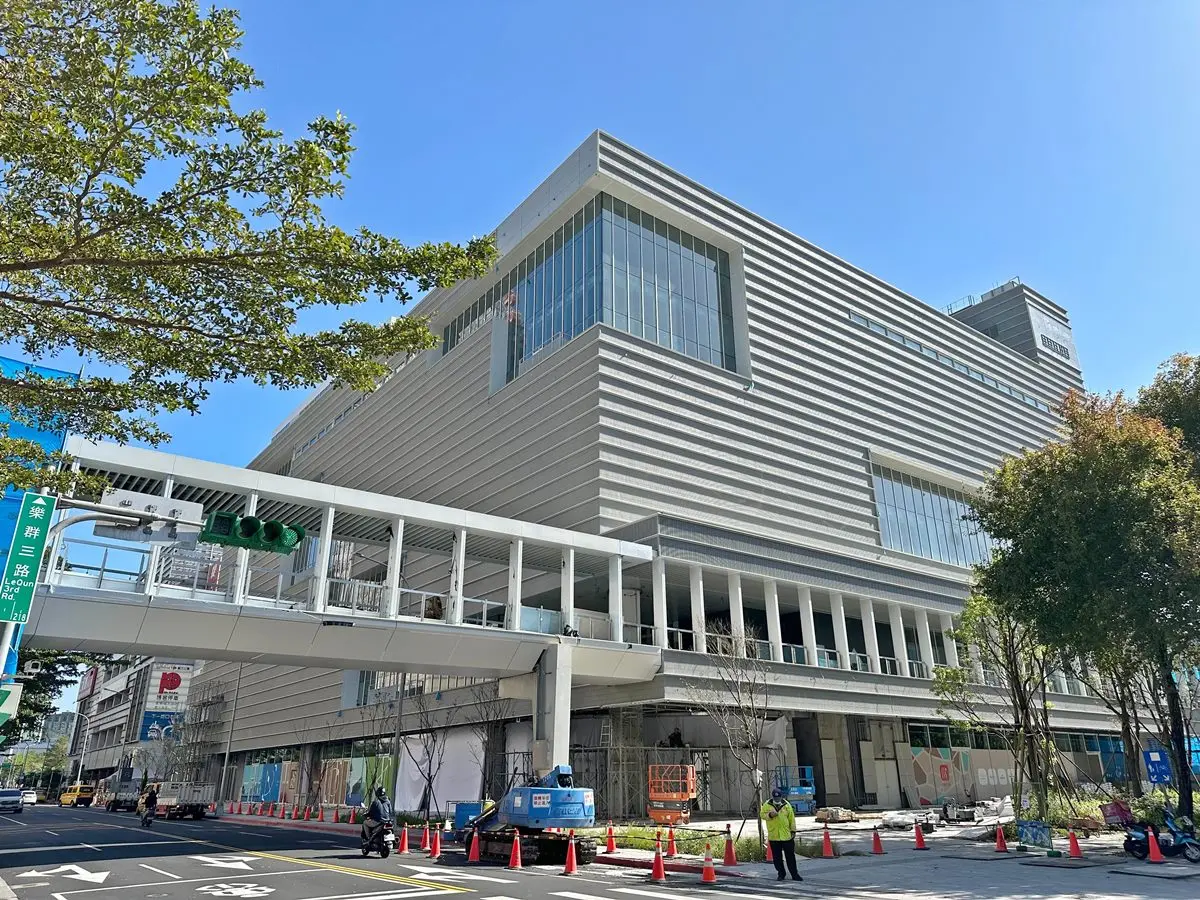 全台首家「極光冰場百貨」2023年開逛!隈研吾設計餐廳、超狂滑雪場打卡必拍 全台首家「極光冰場百貨」2023年開逛!隈研吾設計餐廳、超狂滑雪場打卡必拍