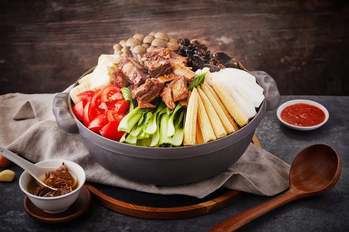 《食尚》APP獨家兌換！入住「愛河美拍飯店」，２小孩免費住＋升等豪華房