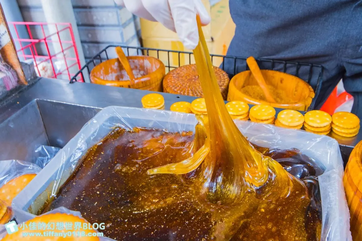 2023辦年貨順吃!迪化街6必嘗:台北最強油飯、秒殺草莓大福、滿料炸蚵嗲 2023辦年貨順吃!迪化街6必嘗:台北最強油飯、秒殺草莓大福、滿料炸蚵嗲
