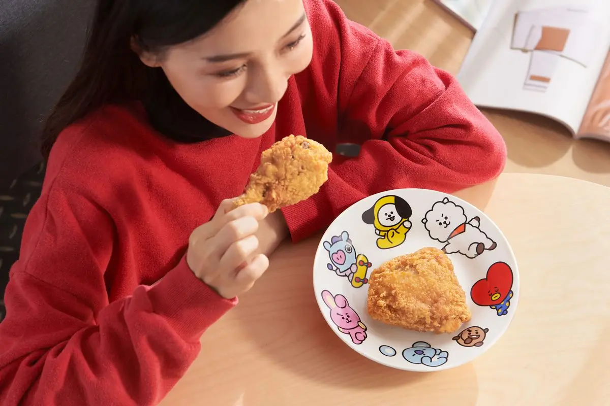 麥當勞「薯來堡」限期回歸！加碼薯條、飲品買一送一優惠，還有BT21餐具開搶