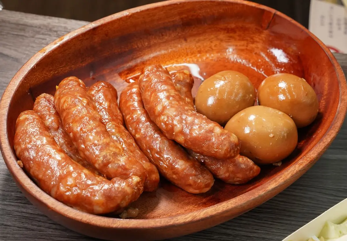 大雞腿+燒肉雙拼僅100元!爽嗑巨無霸雞腿CP值爆表,鋪爆量燒肉滿到看不見飯 大雞腿+燒肉雙拼僅100元!爽嗑巨無霸雞腿CP值爆表,鋪爆量燒肉滿到看不見飯
