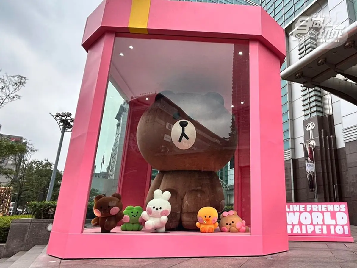 4米高熊大降落台北101!韓超夯「LINE特展」13打卡點:無限天空鏡、霓虹燈牆 4米高熊大降落台北101!韓超夯「LINE特展」13打卡點:無限天空鏡、霓虹燈牆