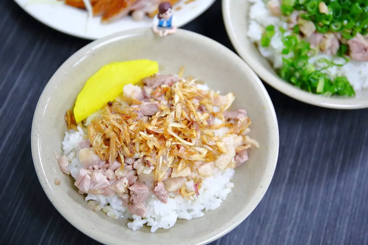 內行帶路吃新北！在地人最愛６小吃：60元鴨肉飯、排隊藥燉排骨、粉漿蛋餅