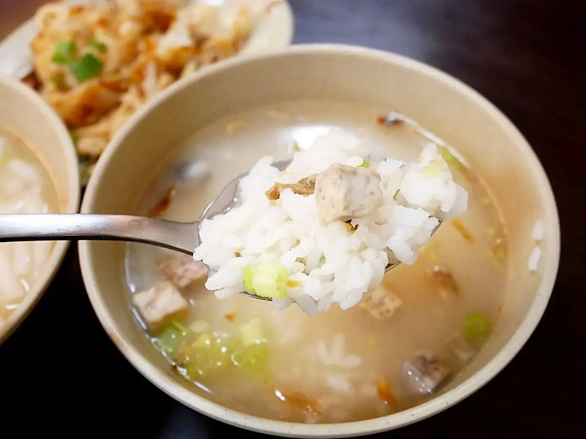 內行帶路吃新北！在地人最愛６小吃：60元鴨肉飯、排隊藥燉排骨、粉漿蛋餅