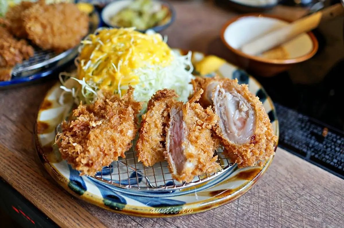 去沖繩不要只會吃海鮮!行家帶路3大必吃美食:阿古豬、炒羊肉、關東煮 去沖繩不要只會吃海鮮!行家帶路3大必吃美食:阿古豬、炒羊肉、關東煮