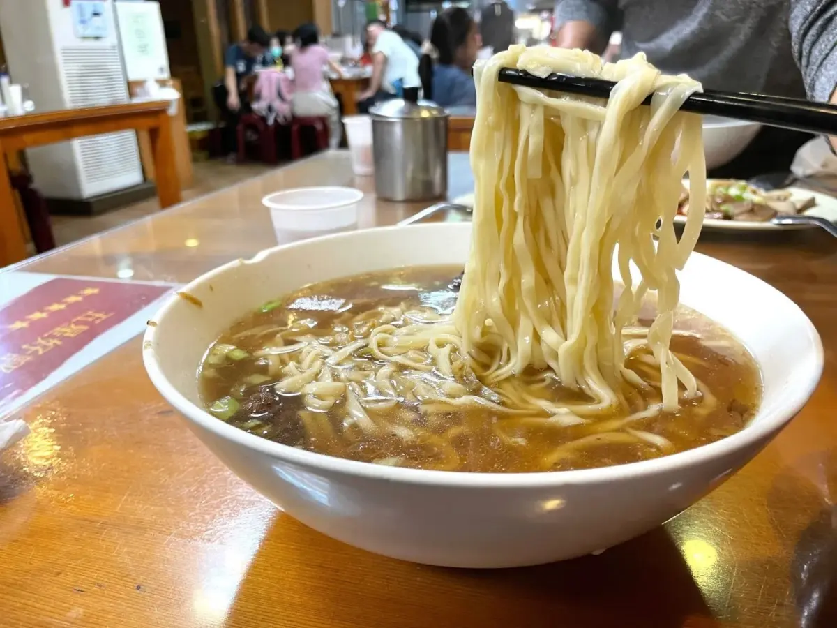 嘉義賞梅快筆記！梅山周邊６家好評美食：總統府指定茶葉蛋、75元吸爆羊大骨