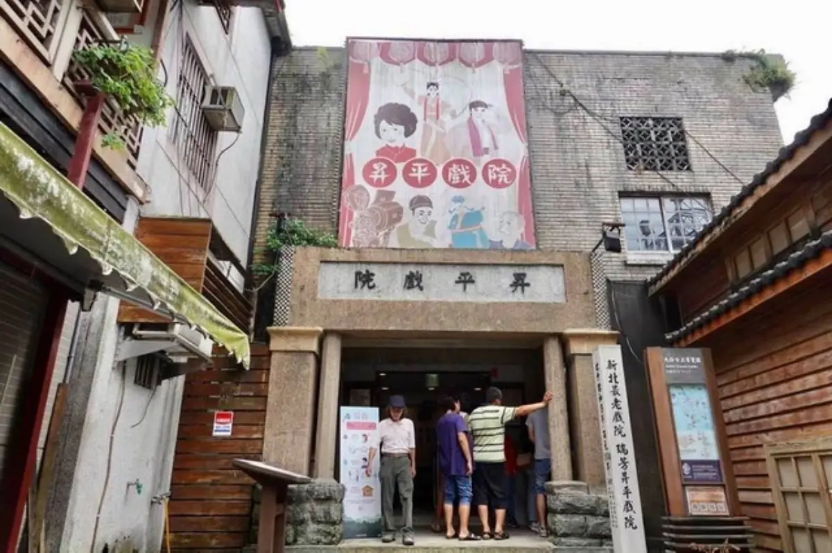 網推全台最頂老街!九份6家打卡景點+美食:神隱少女場景、經典必嘗芋圓 網推全台最頂老街!九份6家打卡景點+美食:神隱少女場景、經典必嘗芋圓