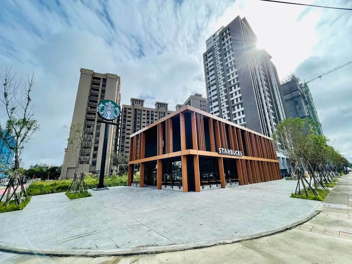 連假拍起來！全台最新６大絕美星巴克：南部舊建築、原住民主題、浪漫竹林風