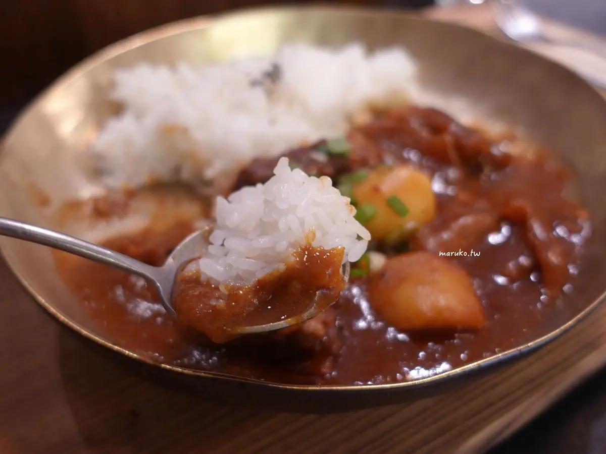 【新開店】全台最難訂「咖哩吃到飽」！預約排到６月超狂，只賣牛筋口味暴紅