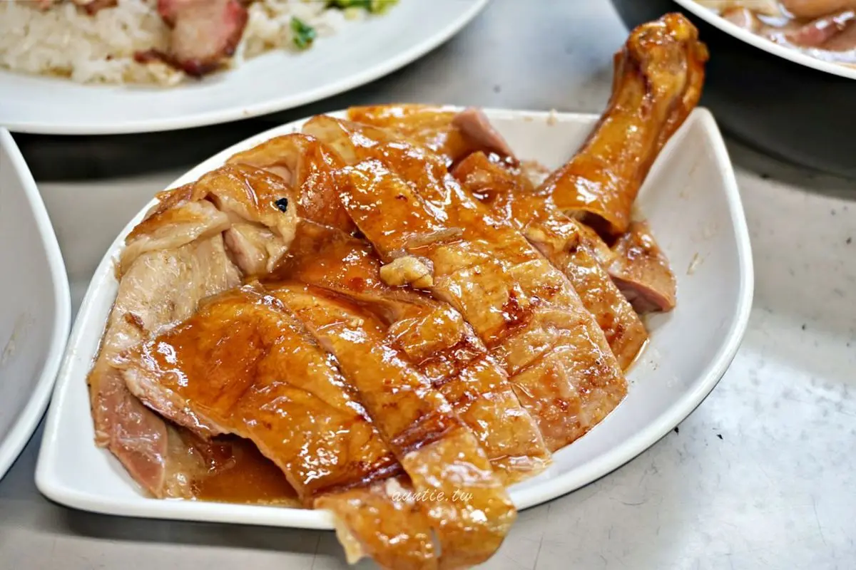 雙北好評燒臘名店！老饕激推６家：超限量鵝腿、免費續飯續湯、蔥油醬無限加