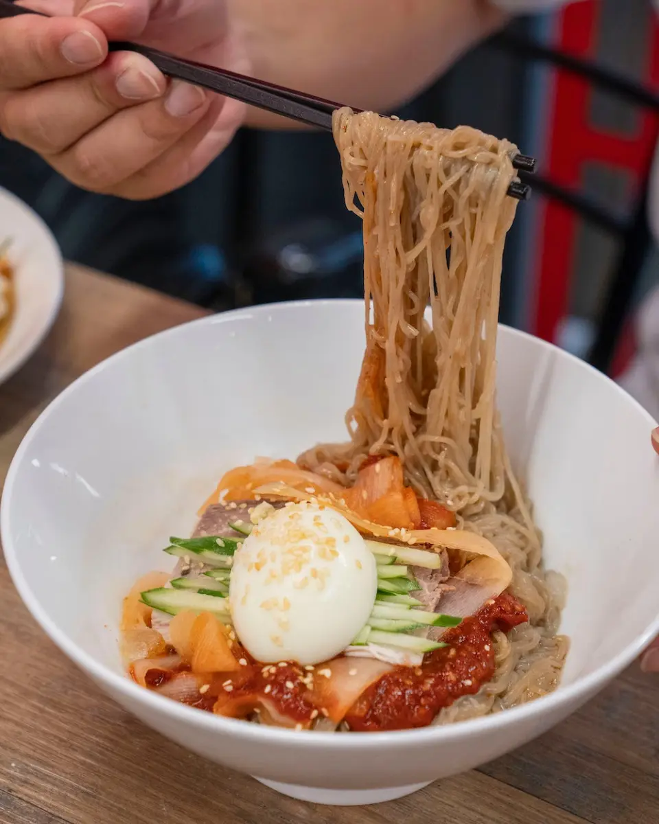 首爾55年老店插旗台北！韓劇裡「黑炸醬麵」都是這家，超道地連韓國人也搶排隊