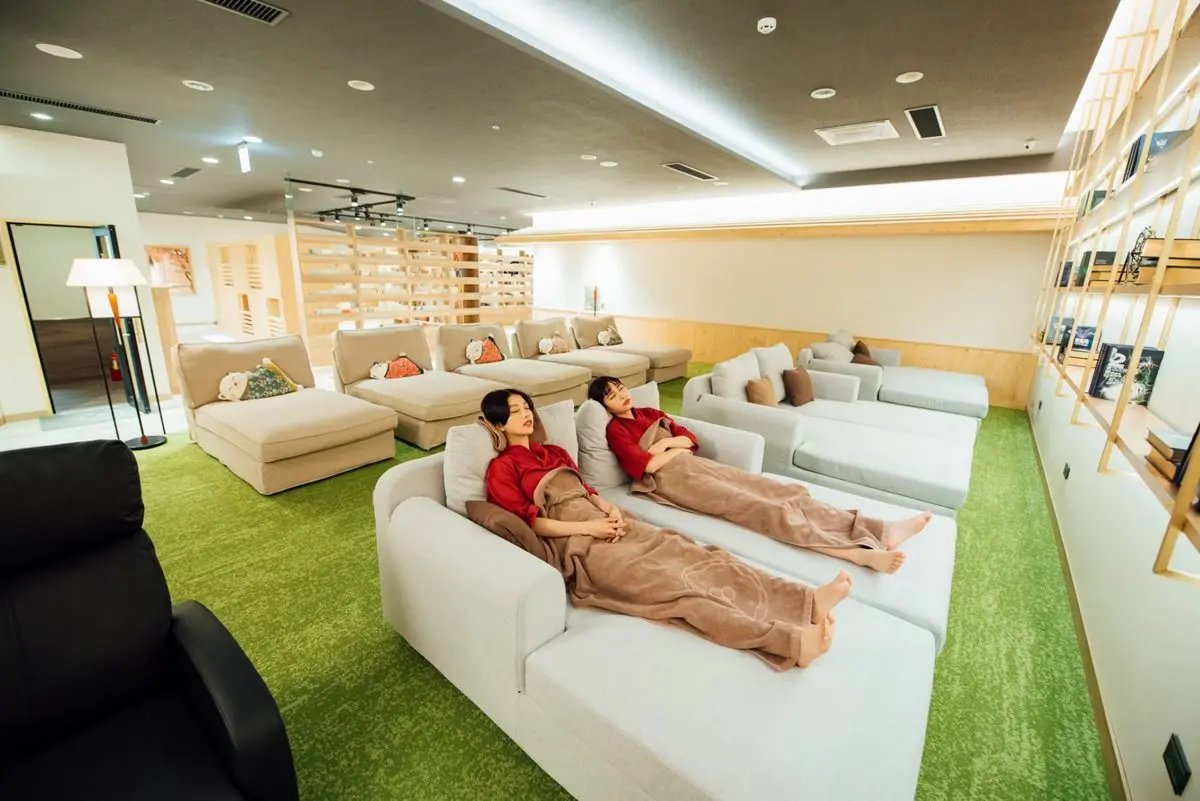 全台最大「乾式溫泉」只要80元!憑工作證買一送一,還有日本抹茶、泰式按摩(中獎公布) 全台最大「乾式溫泉」只要80元!憑工作證買一送一,還有日本抹茶、泰式按摩(中獎公布)