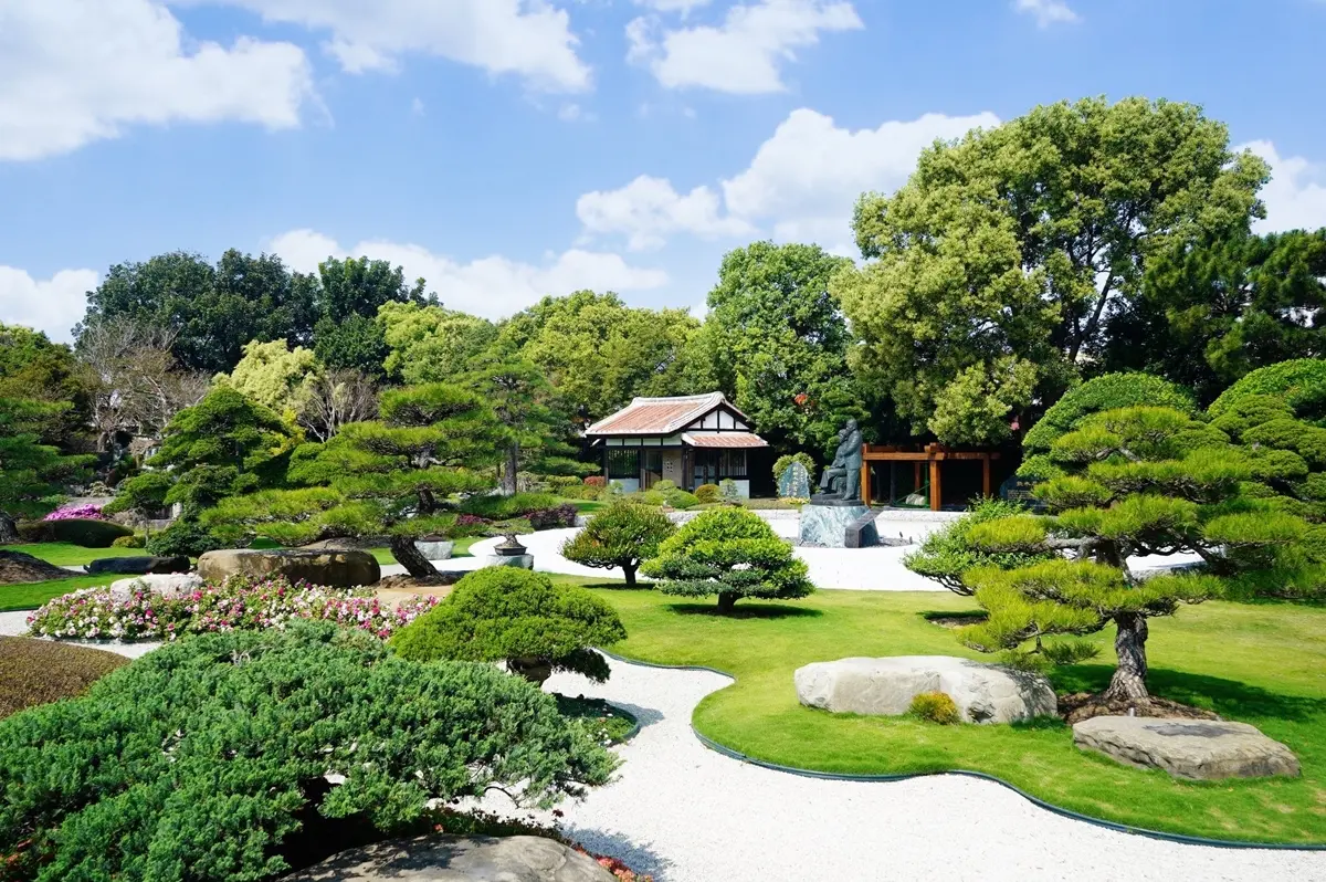 國小女童免費逛!萬坪「台版兼六園」搶拍和服美照、許願藤,穿碎花服享半價 國小女童免費逛!萬坪「台版兼六園」搶拍和服美照、許願藤,穿碎花服享半價