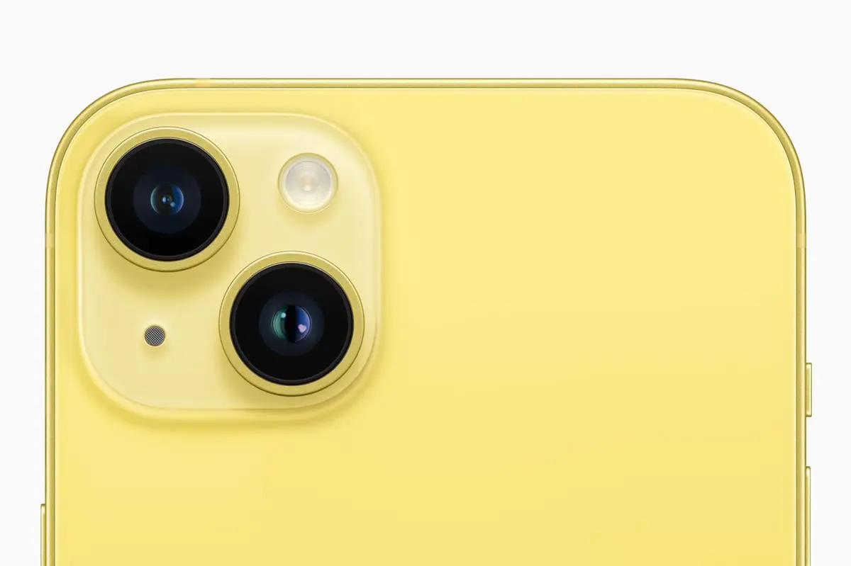 果粉搶起來了!iPhone 14最新「檸檬黃」手機,雙相機配備3/10開放預購 果粉搶起來了!iPhone 14最新「檸檬黃」手機,雙相機配備3/10開放預購