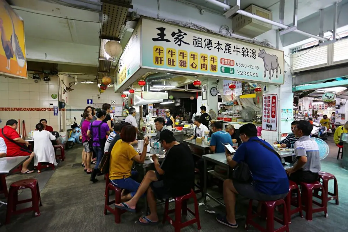 無限加湯喝到飽！祖傳四代「百年牛雜湯」整碗都是料，只賣早餐晚來吃不到