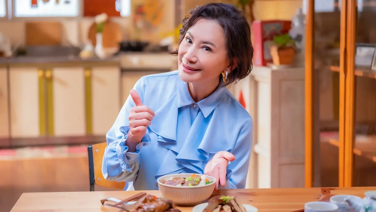 TVBS《加油喜事》劇裡牛肉麵、滷味開賣！陳亞蘭擔任代言：我就愛吃啊