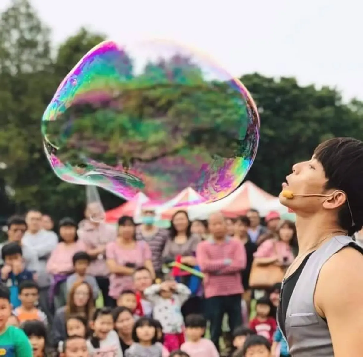 全台首創泡泡樂園!巨型迪斯可球、泡泡瀑布打卡必拍,全新設施10元就能玩 全台首創泡泡樂園!巨型迪斯可球、泡泡瀑布打卡必拍,全新設施10元就能玩