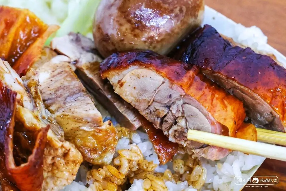 120元爽吃「五星飯店櫻桃鴨」！霸氣燒臘便當藏身新北，油亮鴨腿皮脆又肥美