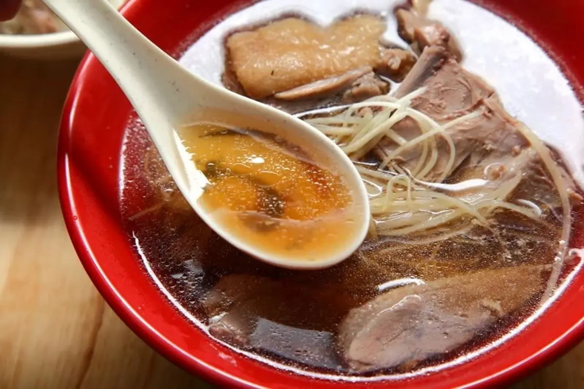通通４星以上不踩雷！樂華夜市５必吃：爆量芋泥瀑布冰、還沒開門就排隊