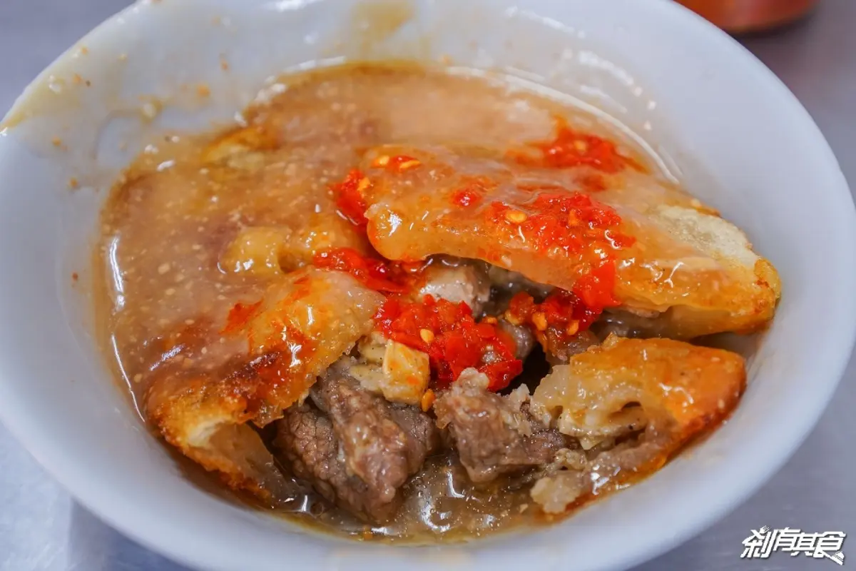 大甲鎮瀾宮要吃什麼!鎮瀾宮周邊6家銅板美食:10元芋泥球、50年肉丸老店 大甲鎮瀾宮要吃什麼!鎮瀾宮周邊6家銅板美食:10元芋泥球、50年肉丸老店