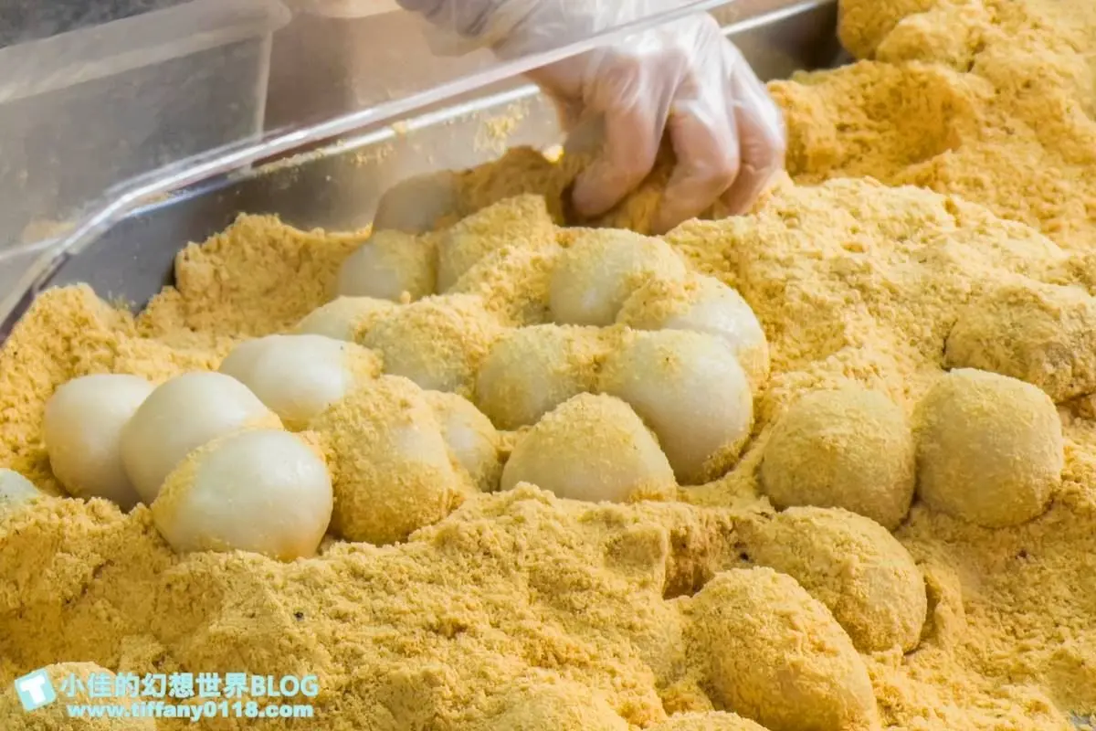 網推台北最強路邊攤!行天宮「爆餡麻糬」每顆僅12元,天天都排隊回訪率超高 網推台北最強路邊攤!行天宮「爆餡麻糬」每顆僅12元,天天都排隊回訪率超高
